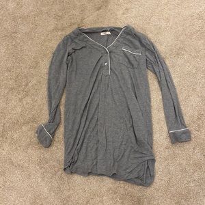 MAKE AN OFFER! UGG nightgown